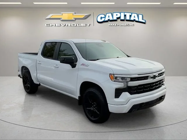 Used 2025 Summit White Chevrolet RST image 7