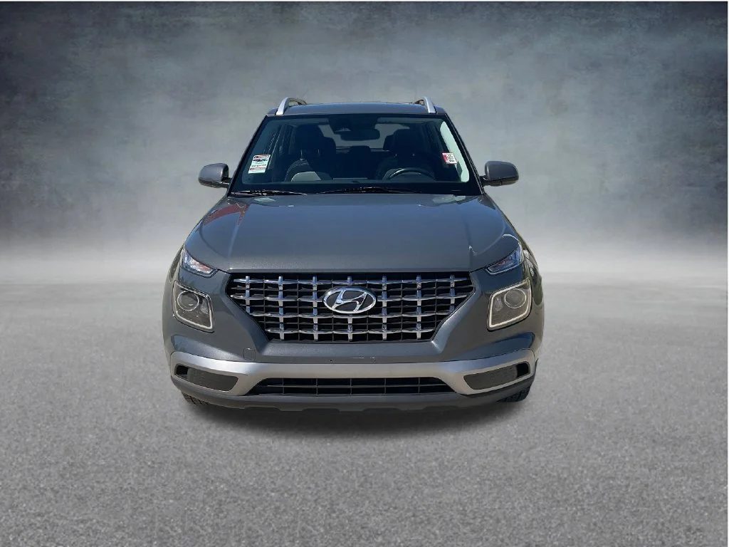 Used 2025 Gray Hyundai SEL image 2