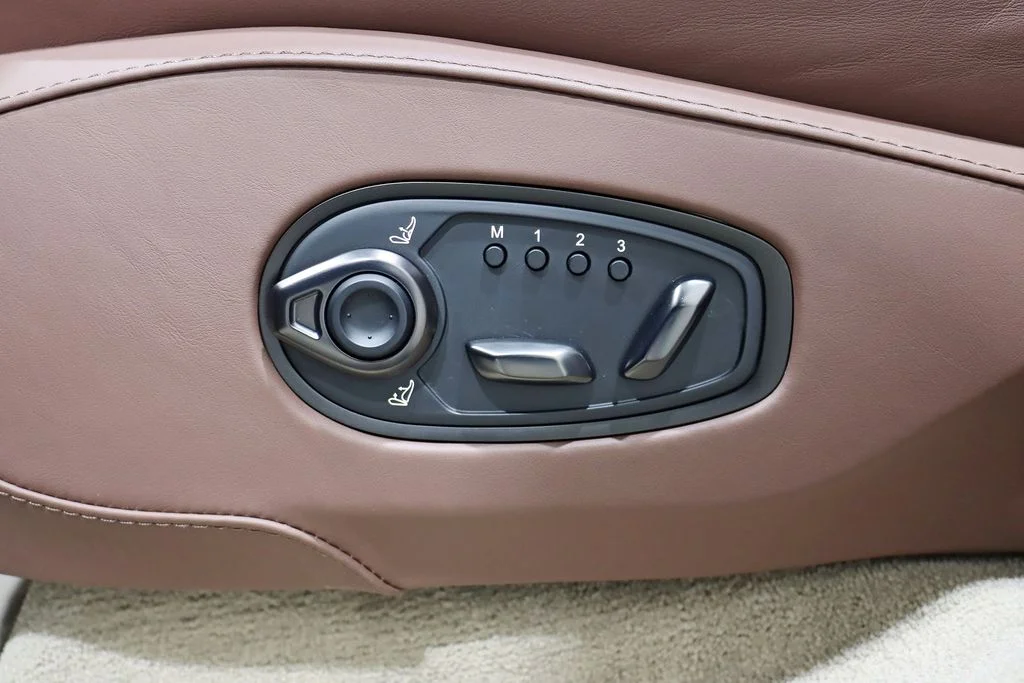 2023 Aston Martin DBX 707