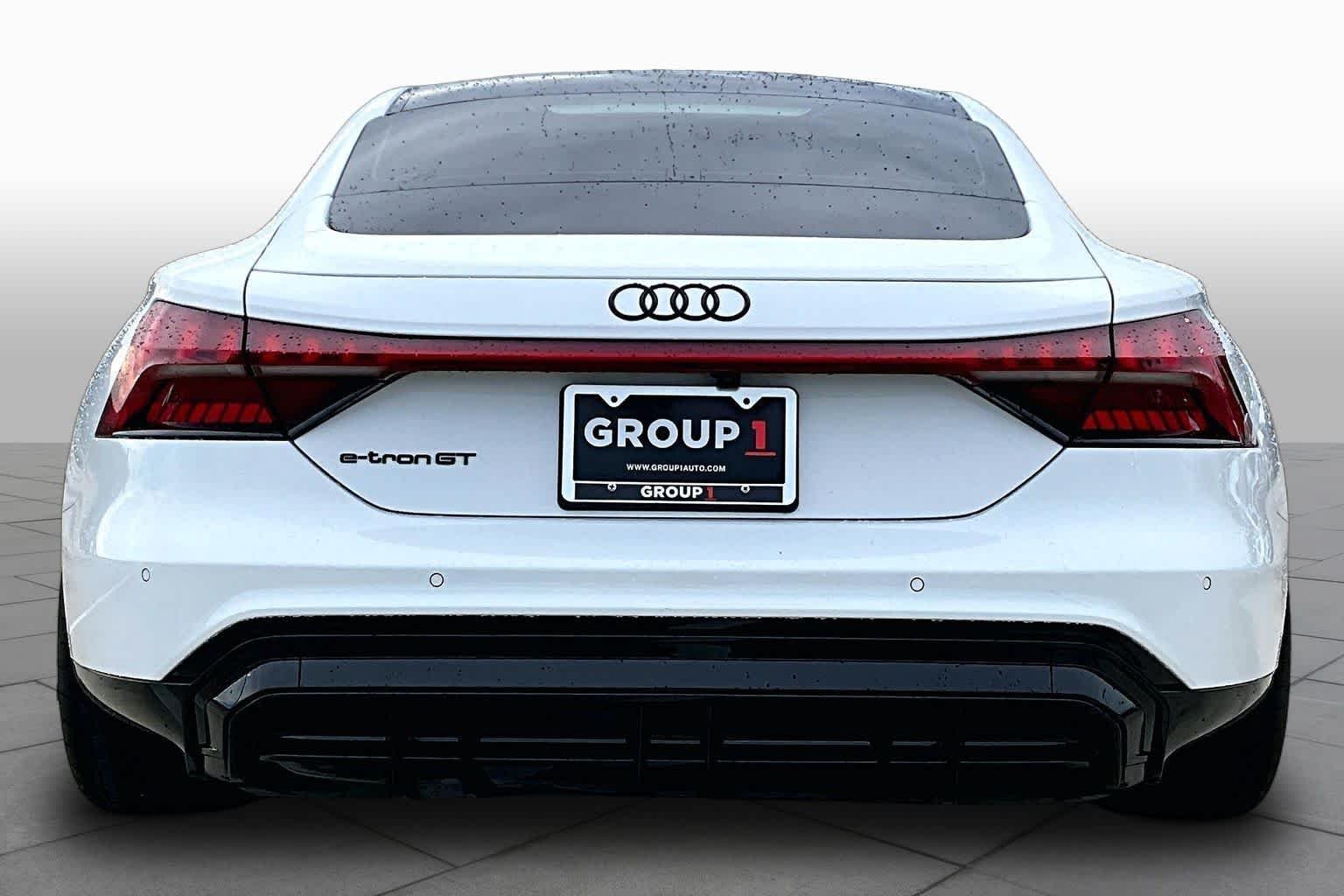 Used 2022 Ibis White Audi Premium Plus image 4