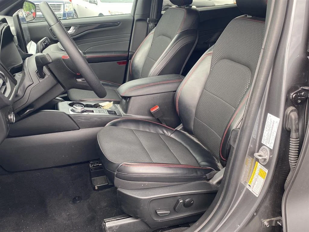 Used 2023 Carbonized Gray Ford ST-Line Select image 9