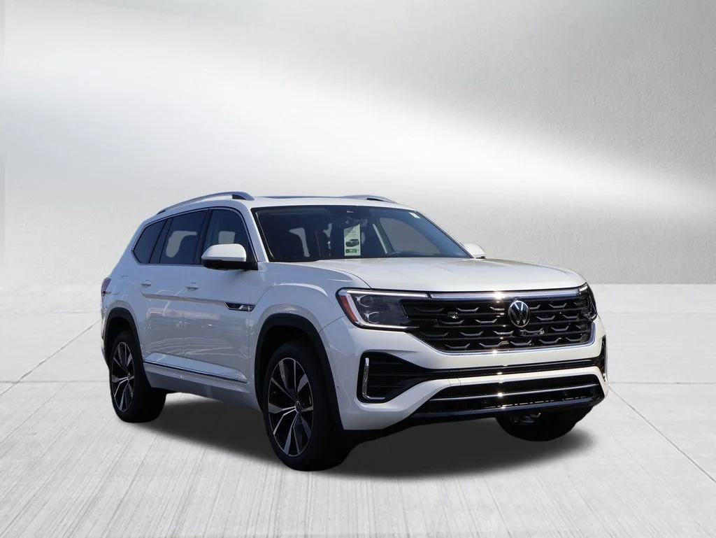 New 2026 White Volkswagen 2.0T SEL Premium R-Line image 3