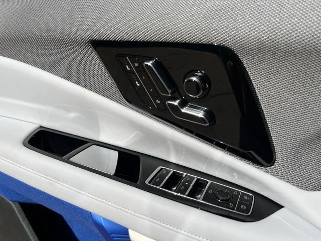 2027 Cadillac OPTIQ Luxury - Photo 28
