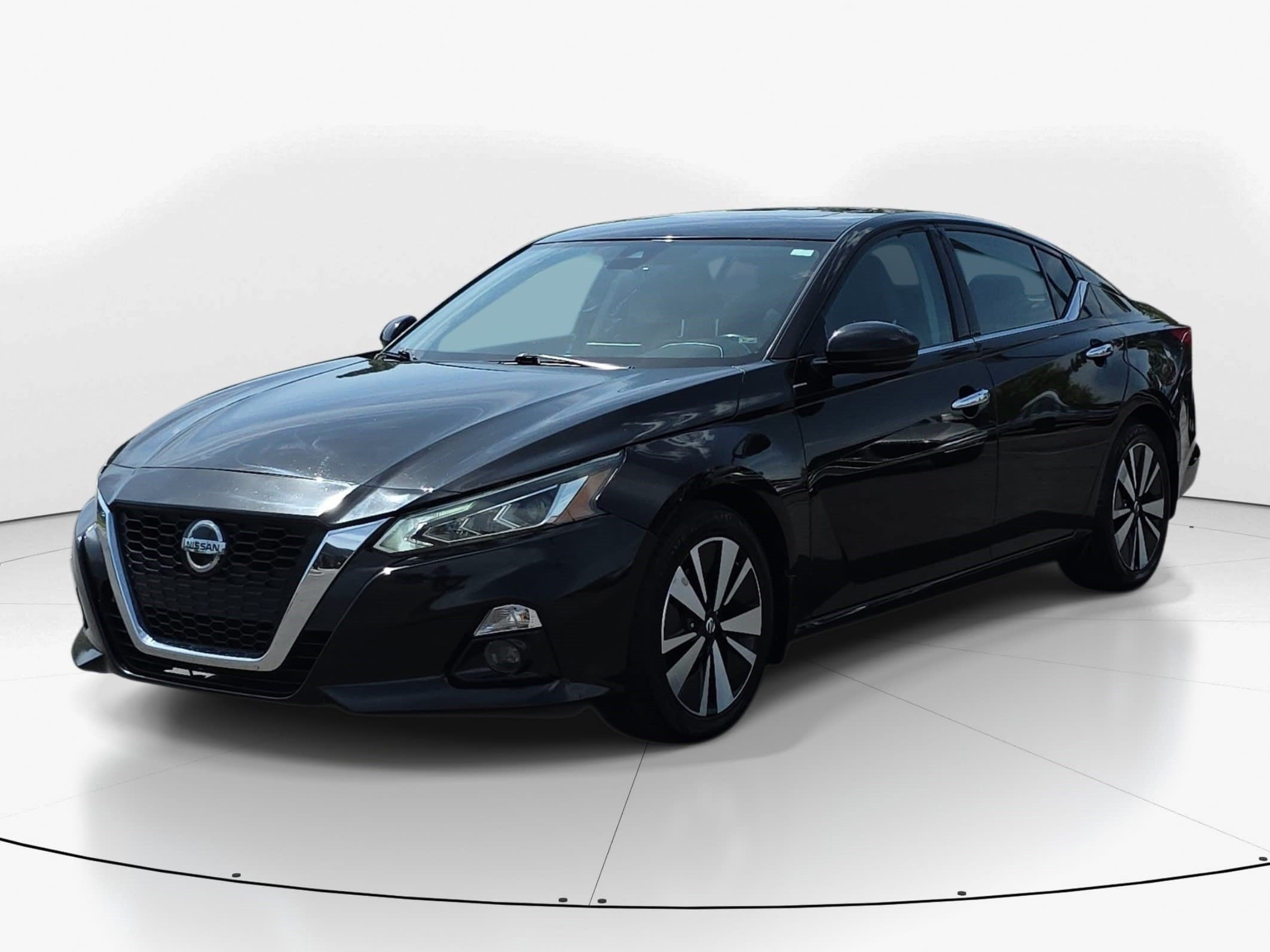 Used 2021 Super Black Nissan 2.5 SL image 7