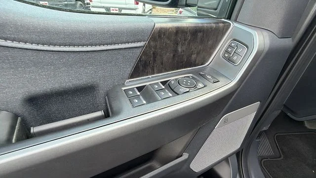 New 2026 Gray Ford Lariat image 22