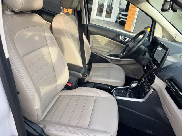 Used 2019 White Ford Titanium image 27