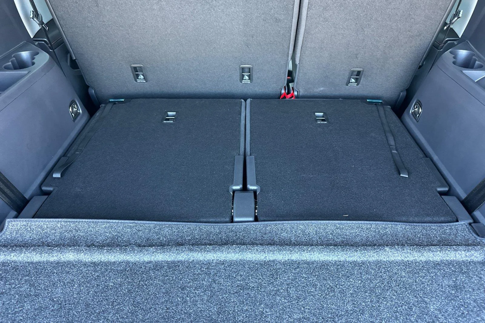 New 2026 Pure Gray Volkswagen 2.0T Peak Edition image 16