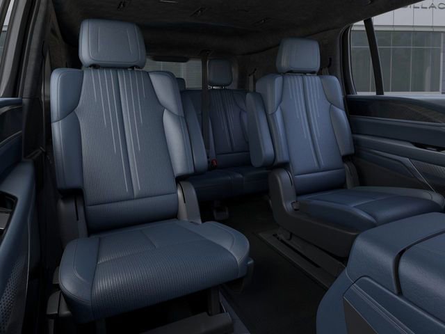 2025 Cadillac Escalade IQ Luxury 2 - Photo 17