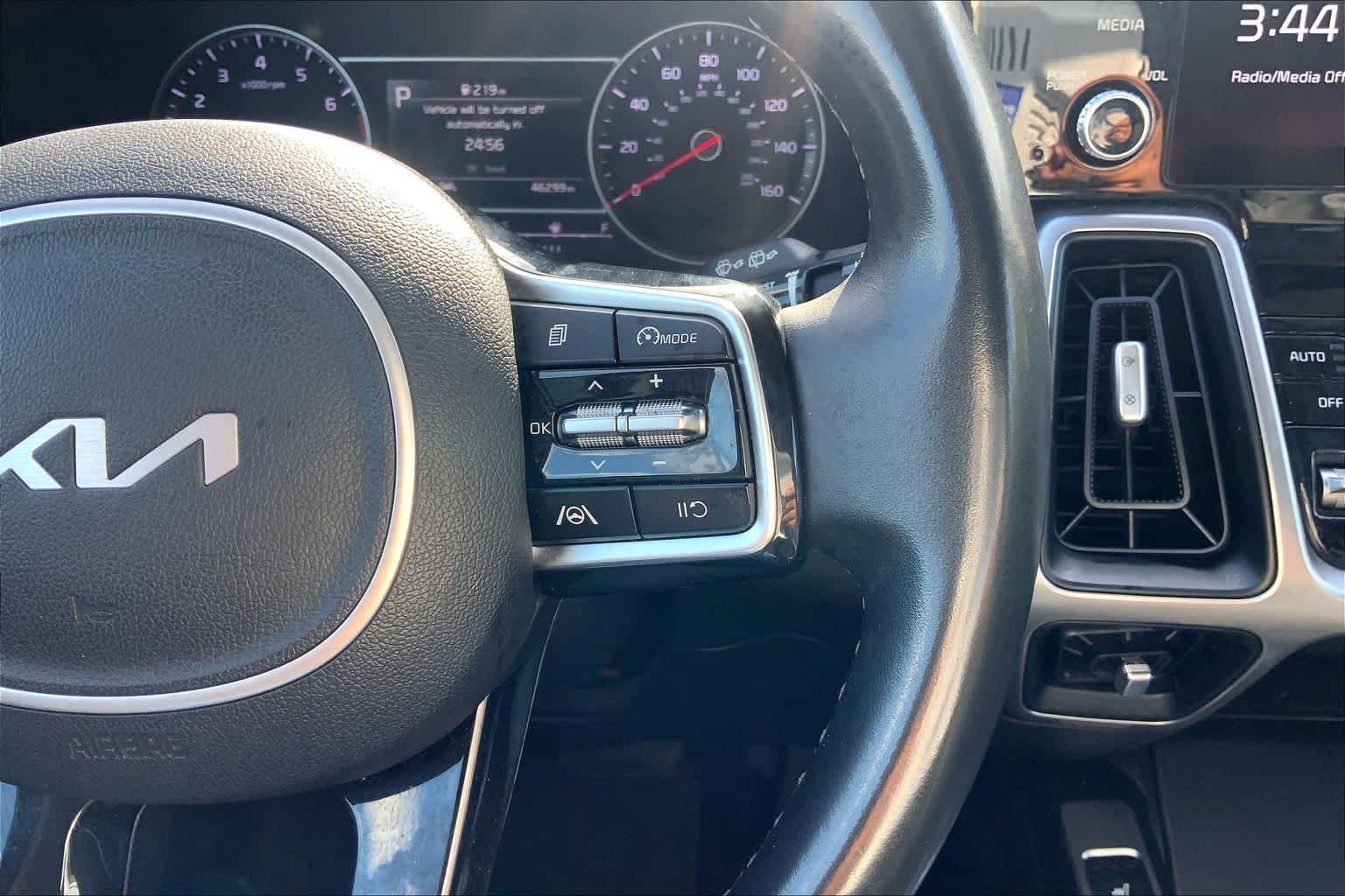 Used 2022 Aruba Green Kia X-Line S image 24