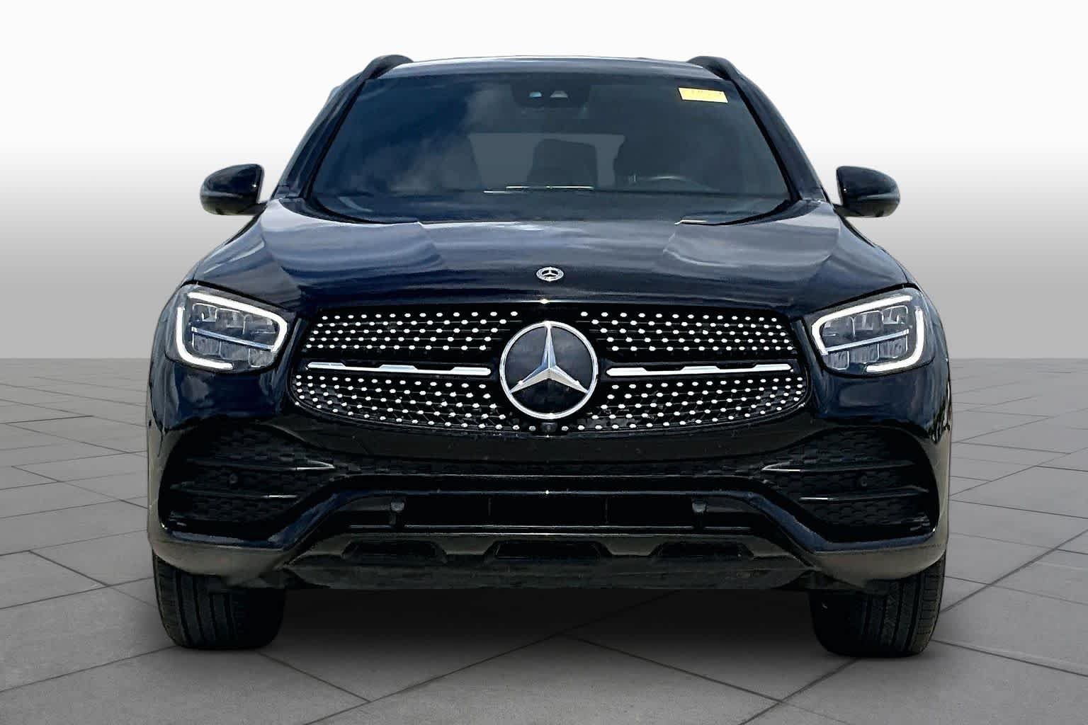 Used 2022 Black Mercedes-Benz GLC 300 image 4