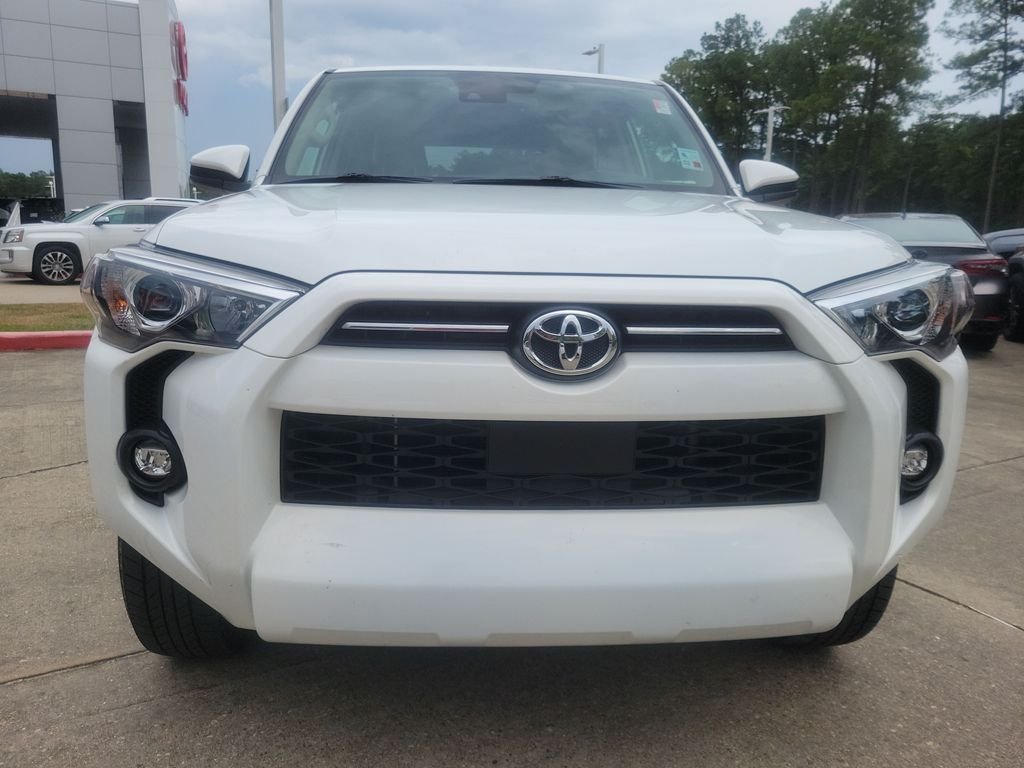 Used 2023 White Toyota SR5 image 5
