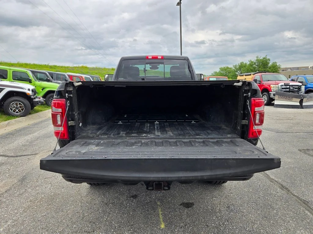 Used 2022 Black Ram Big Horn image 27