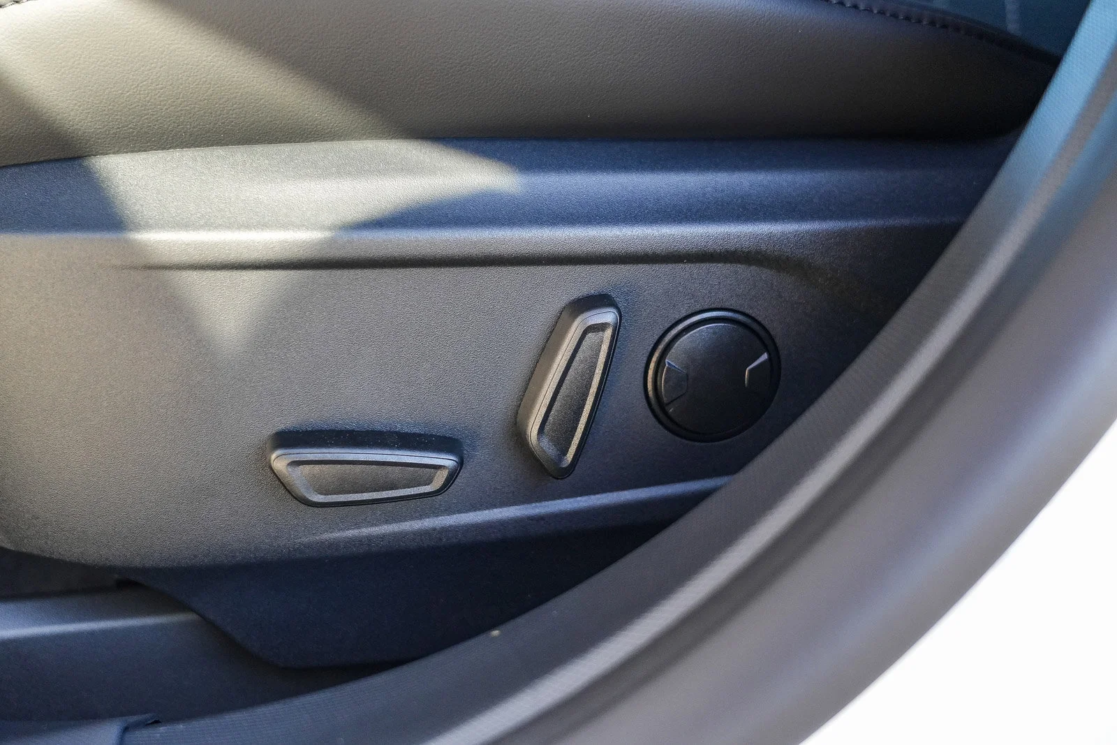 New 2026 Star White Metallic Tri-coat Ford Select image 22