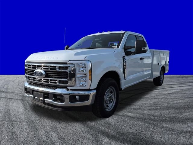 2025 Ford F-350 Super Duty Chassis Cab XL - Photo 8