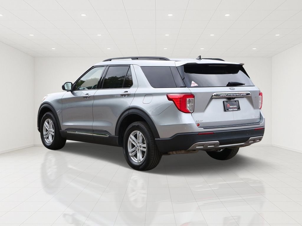Certified Used 2023 Silver Ford XLT image 4