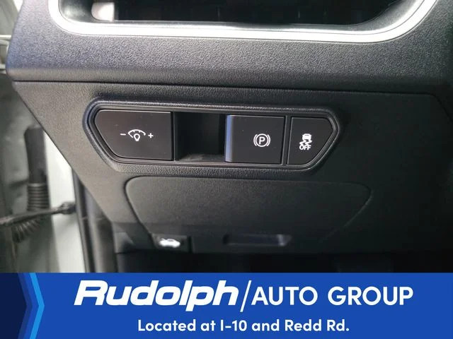 Used 2025 Morning Haze Kia LXS image 12