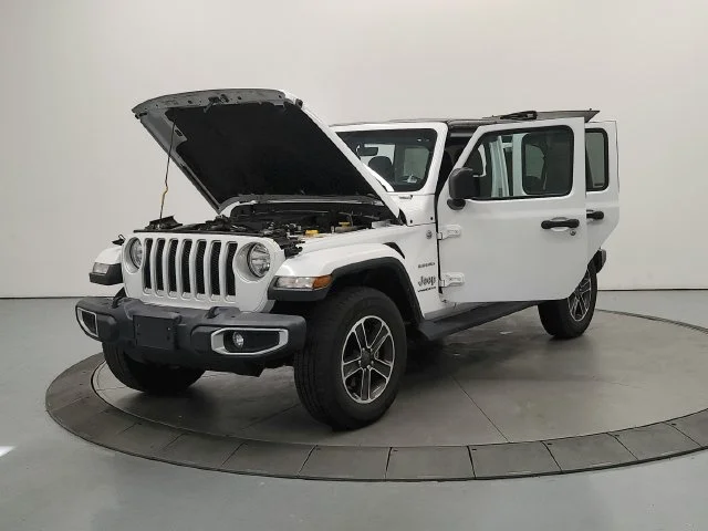 Used 2023 White Jeep Sahara image 11
