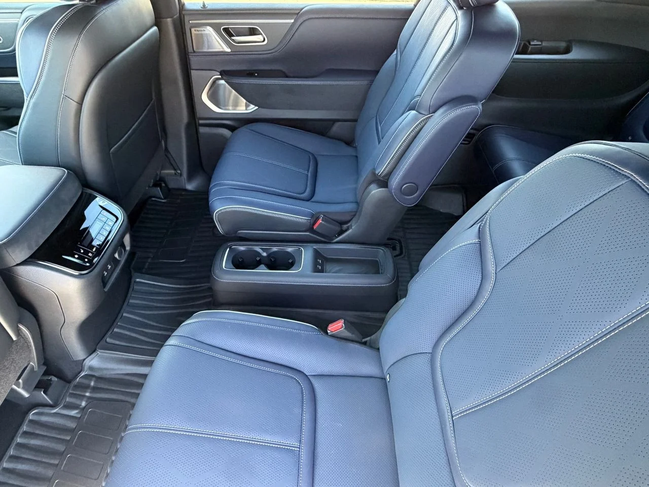 New 2027 RADIANT WHITE INFINITI Sport 4WD image 12