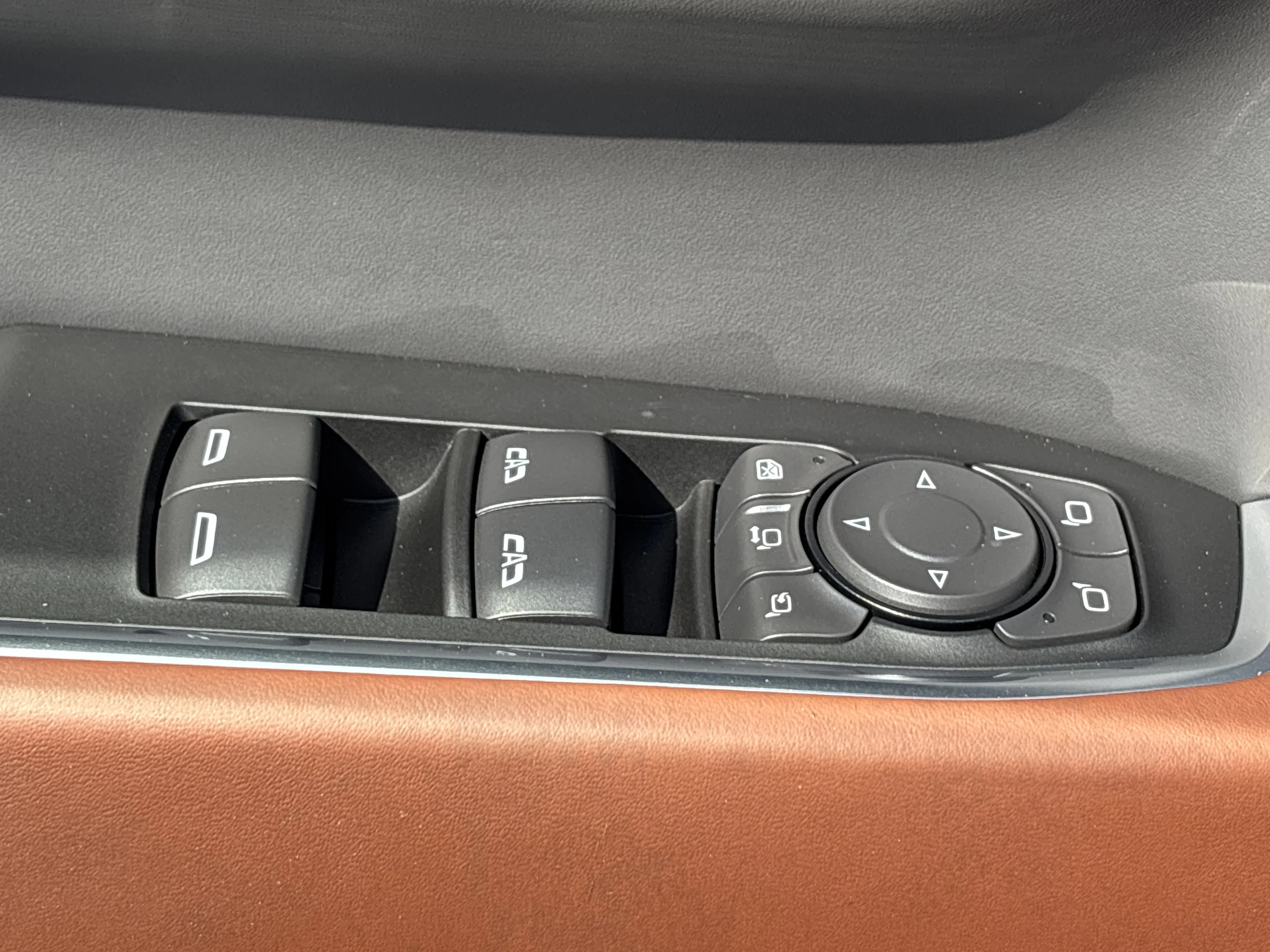 2026 GMC Sierra 3500HD Denali Ultimate - Photo 26