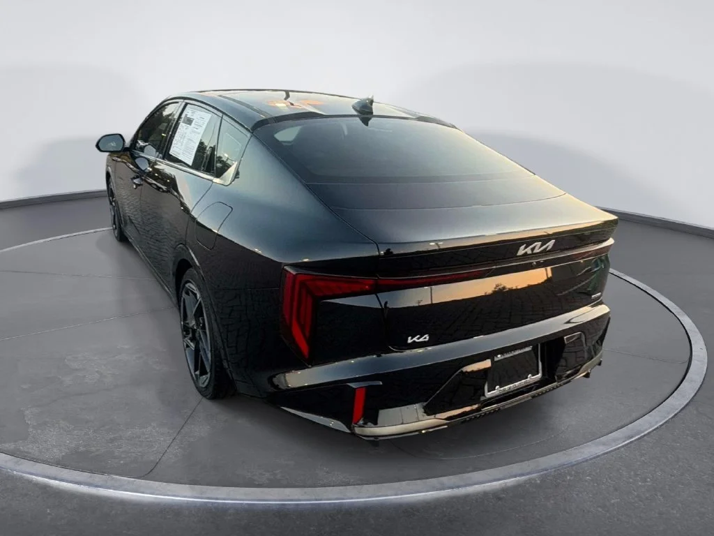 Used 2025 Black Kia GT-Line image 5