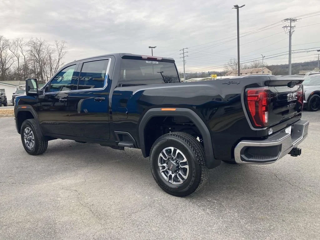 New 2026 Onyx Black GMC SLE image 6