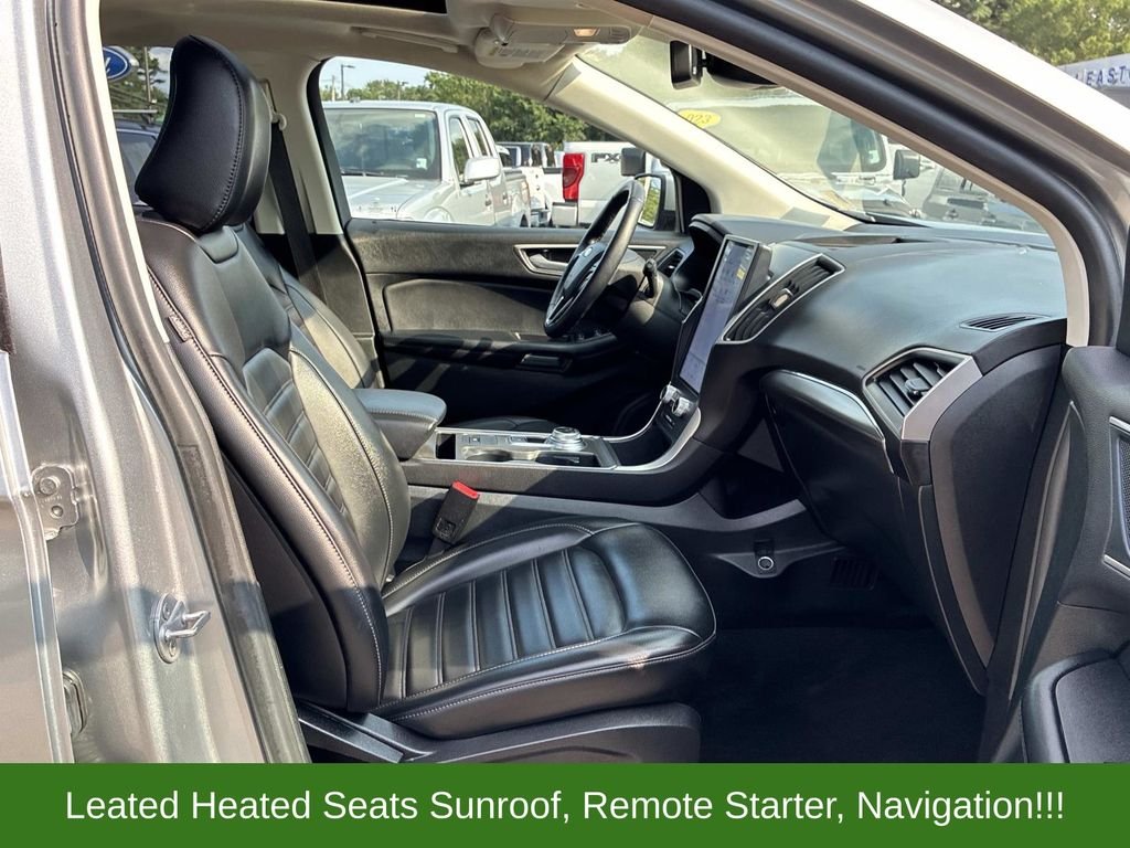 Used 2022 Silver Ford SEL image 9