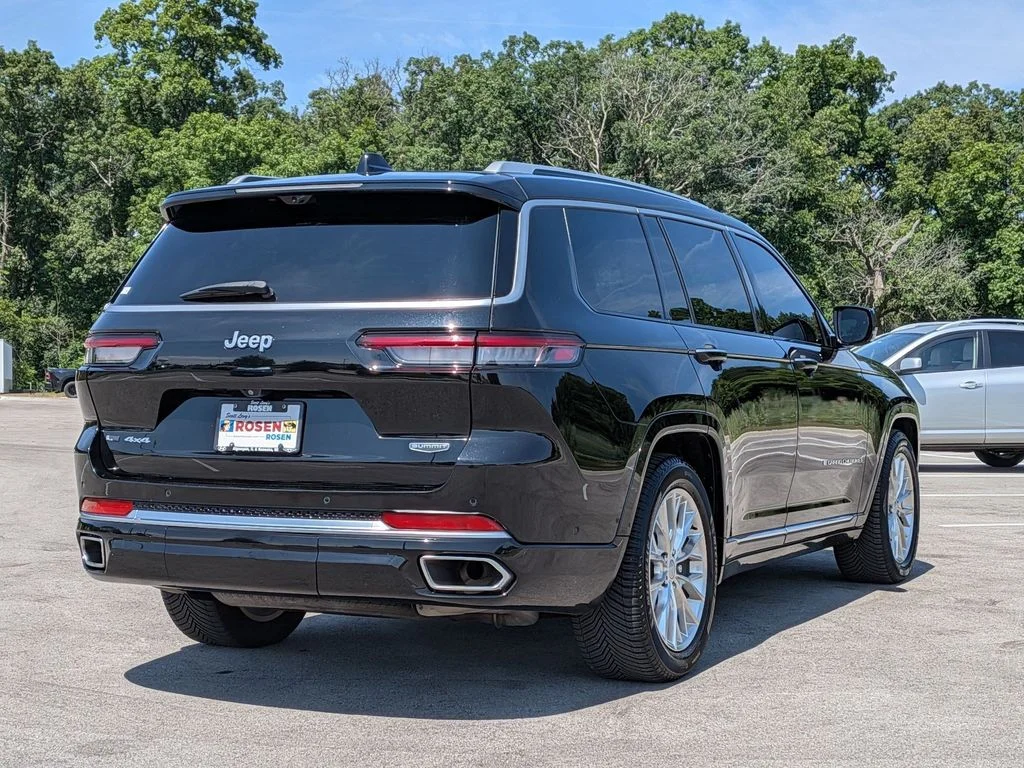 Used 2021 Black Jeep Summit image 7
