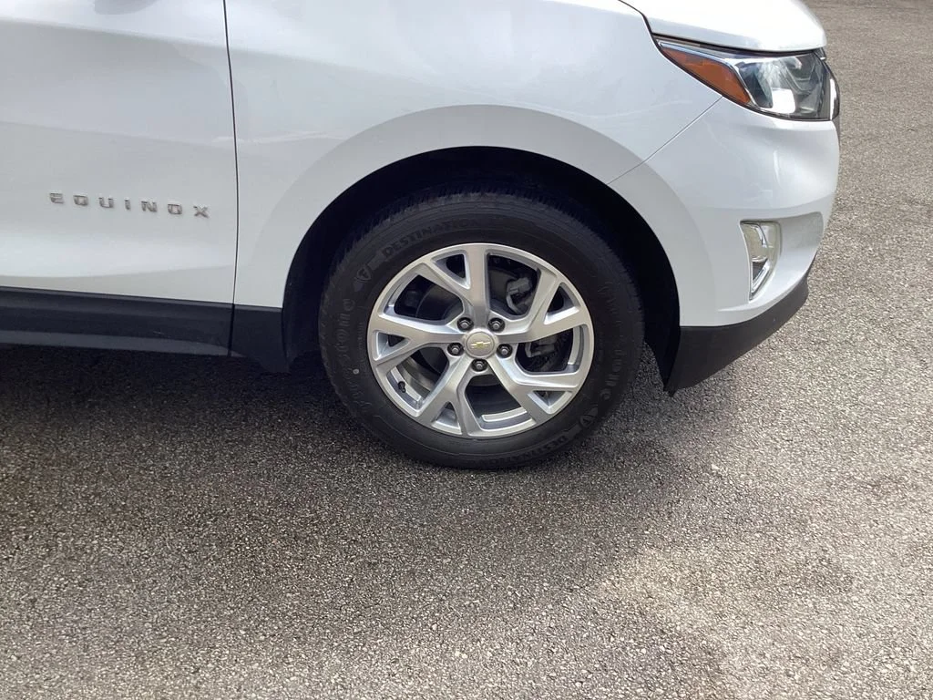 Used 2020 SUMMIT WHITE Chevrolet LT image 18