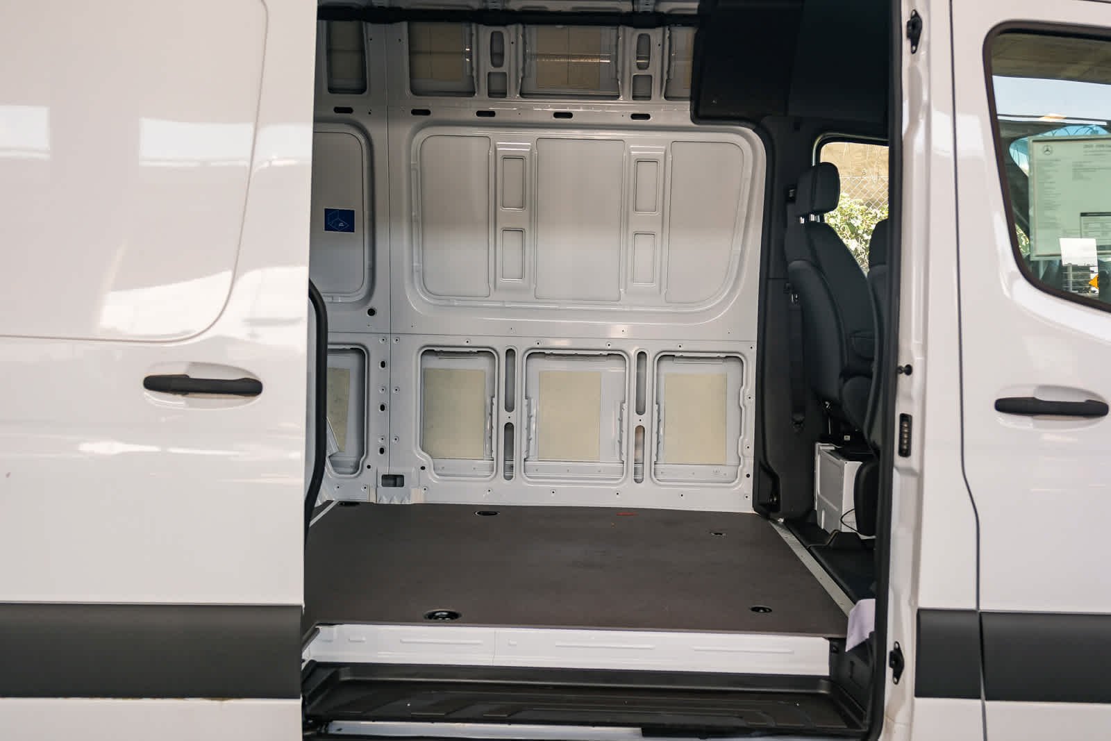New 2025 Arctic+White Mercedes-Benz Cargo 144WB High Roof RWD 2.0L I4 Diesel Turbo SO image 18