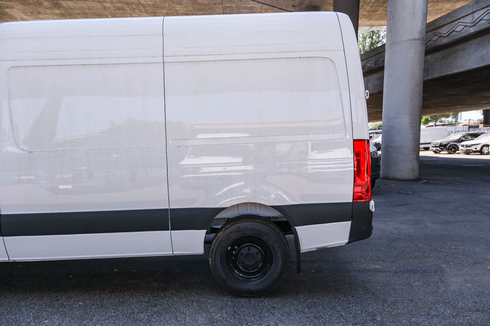 New 2025 Arctic+White Mercedes-Benz Cargo 144 WB  RWD 2.0L 4-Cylinder image 8