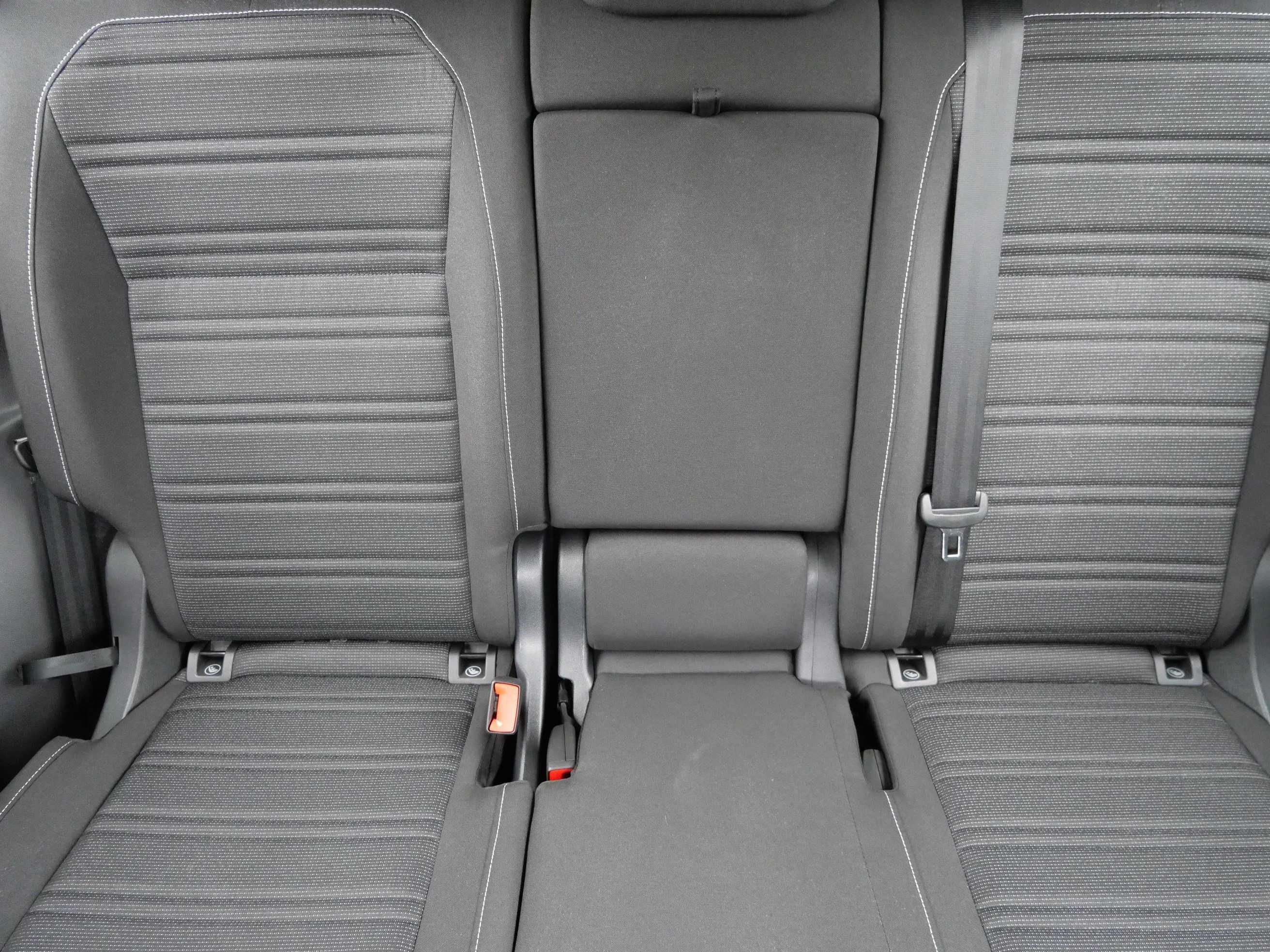 Certified Used 2024 Pure White Volkswagen S image 13