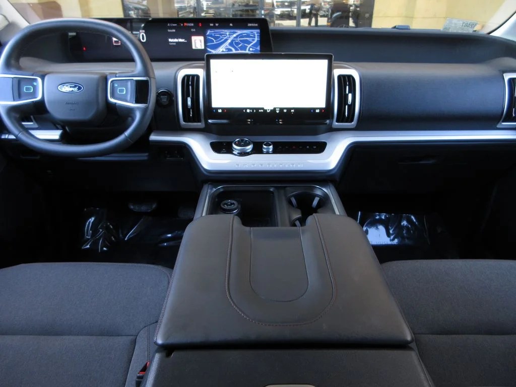 Certified Used 2025 Oxford White Ford Active image 17
