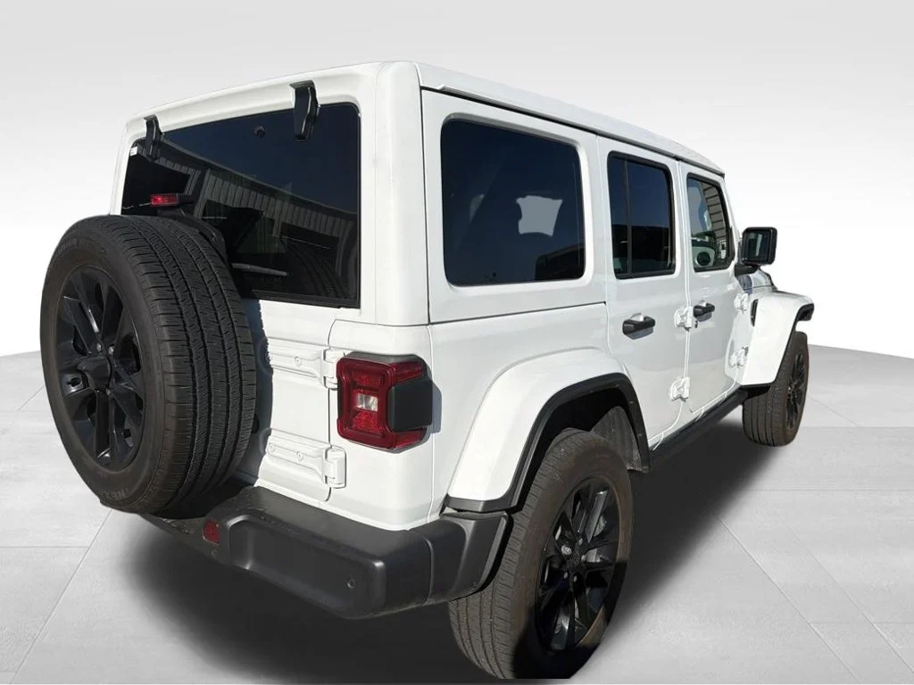 Used 2025 White Jeep Sahara 4xe image 28