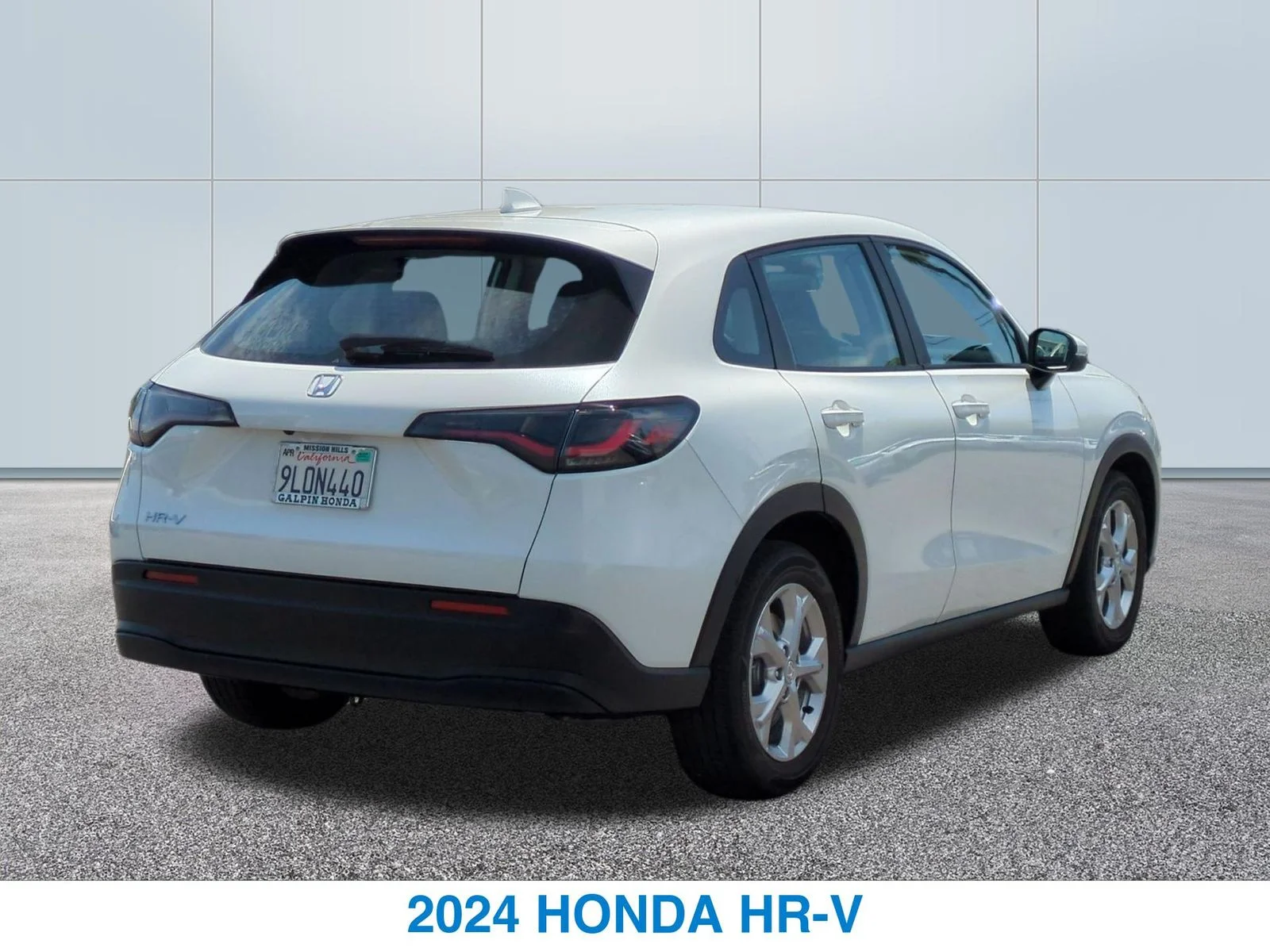 Used 2024 White Honda LX image 7