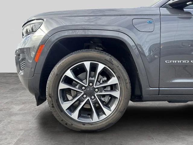 Used 2023 Gray Jeep Overland 4xe image 24