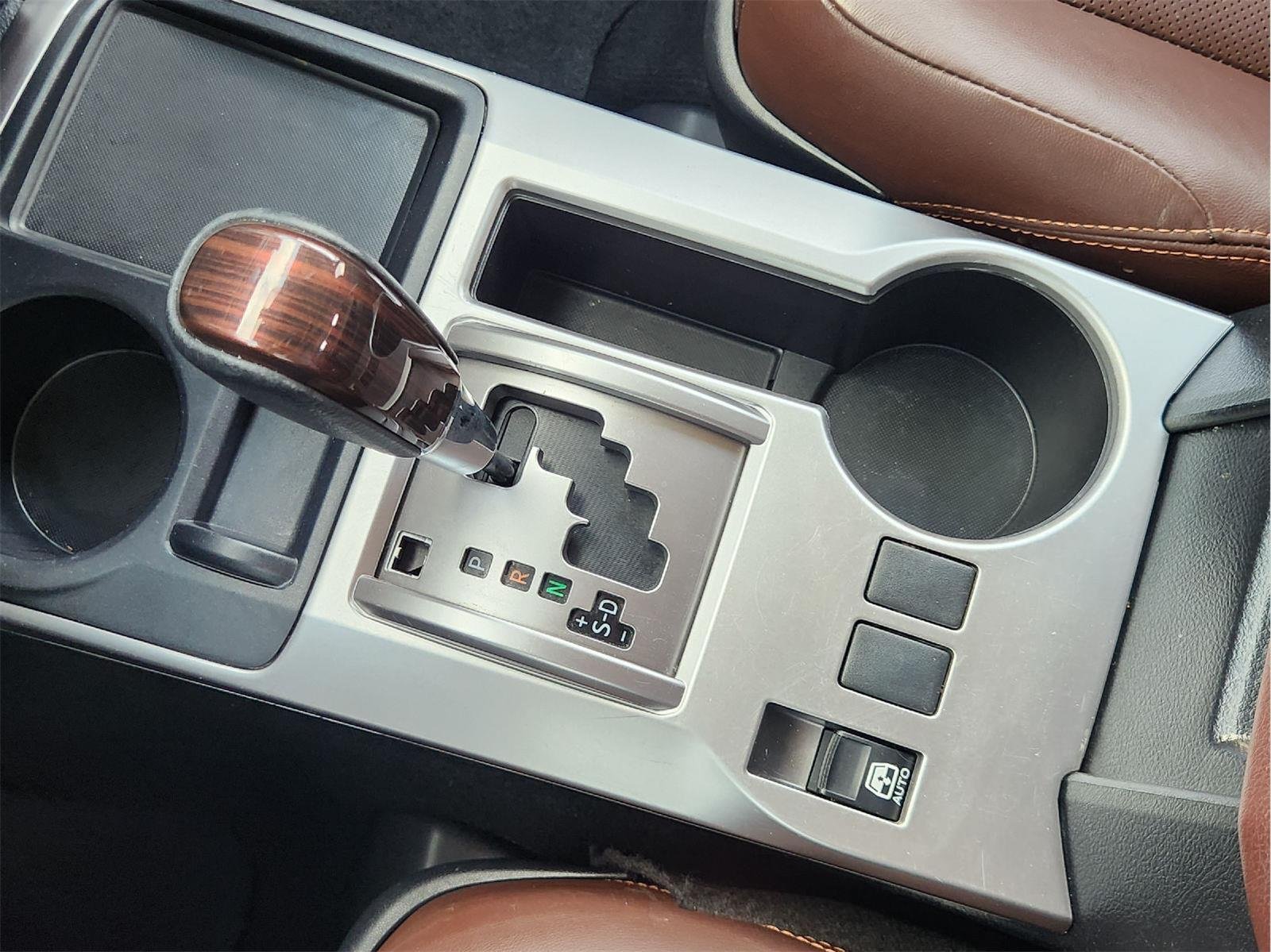 2018 Toyota 4Runner photo 21 of 34