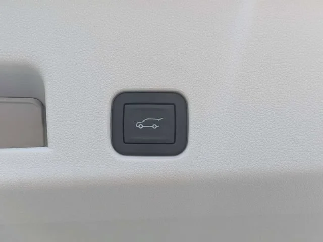 New 2026 Moonstone Gray Metallic Buick Avenir image 13