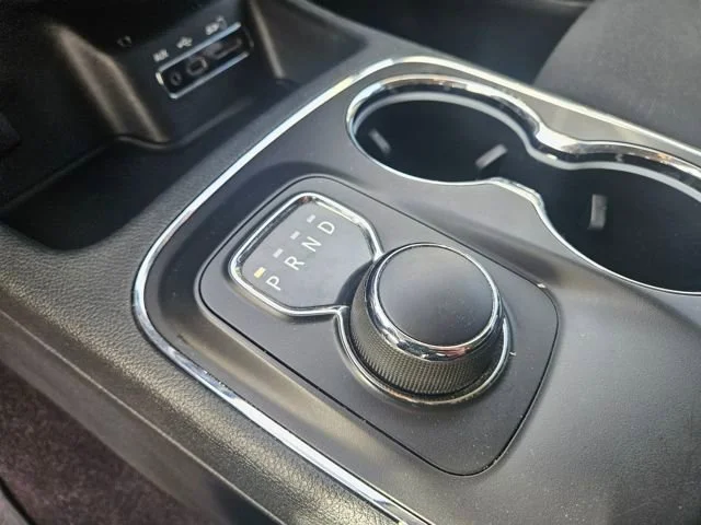 Used 2017 White Dodge SXT image 23