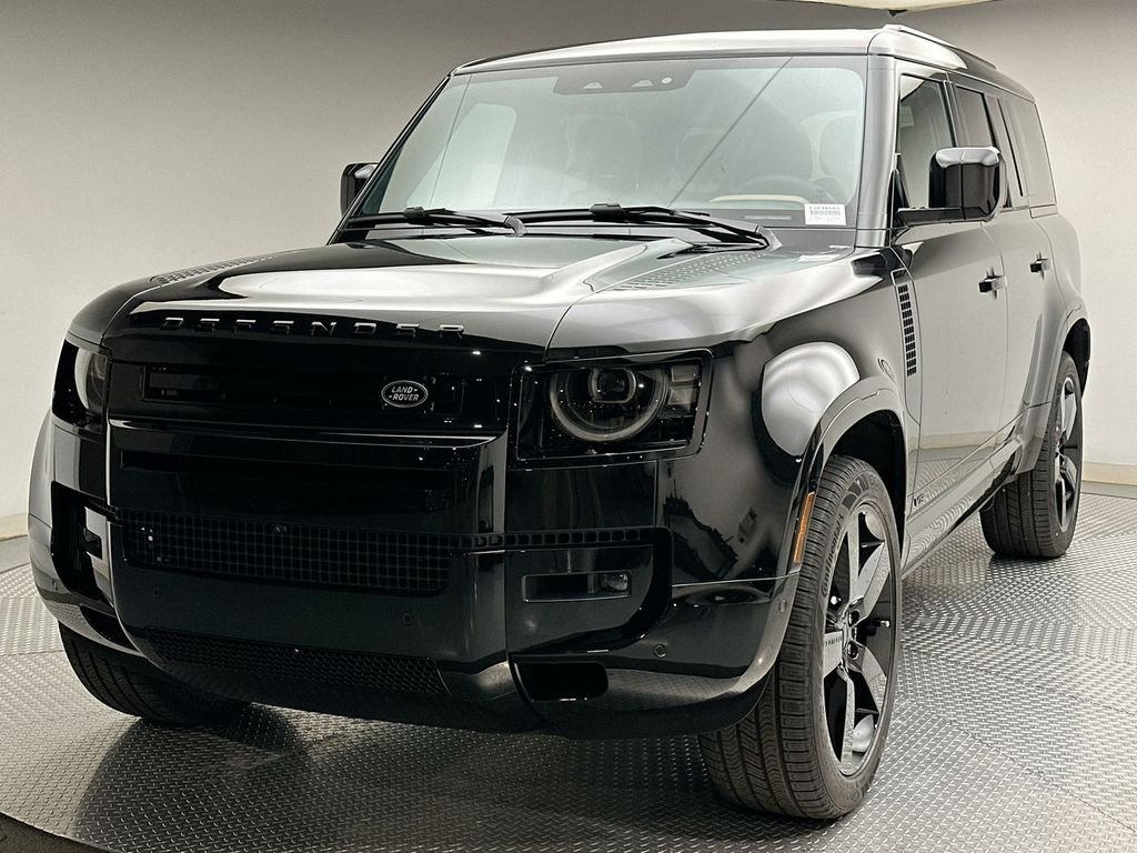 New 2026 Santorini Black Land Rover V8 image 1