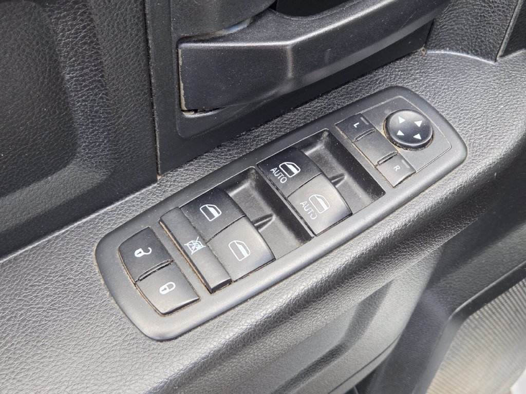 Used 2019 White Ram Tradesman image 21