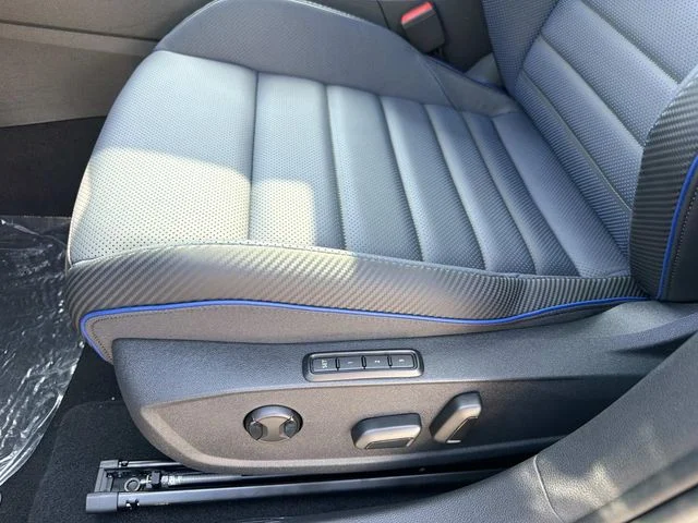 New 2026 Blue Volkswagen 2.0T image 15