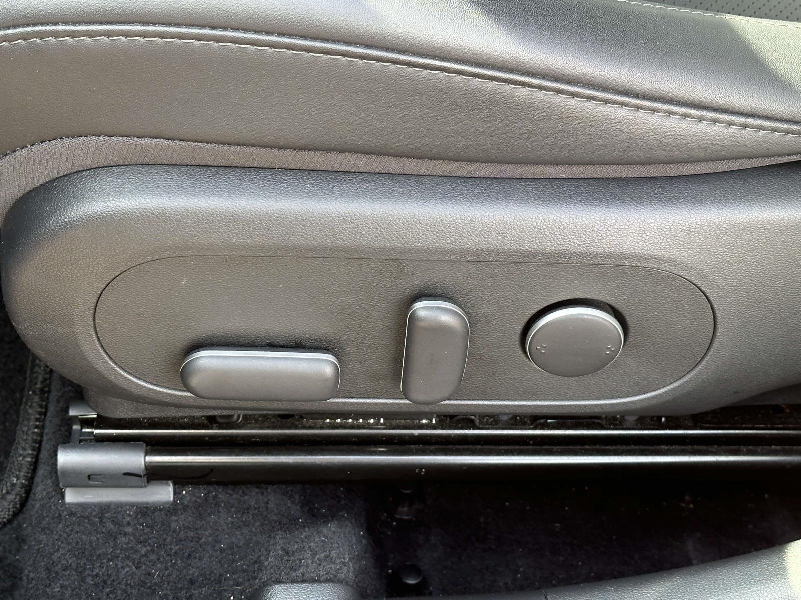 Certified Used 2025 Orange Hyundai Limited image 25