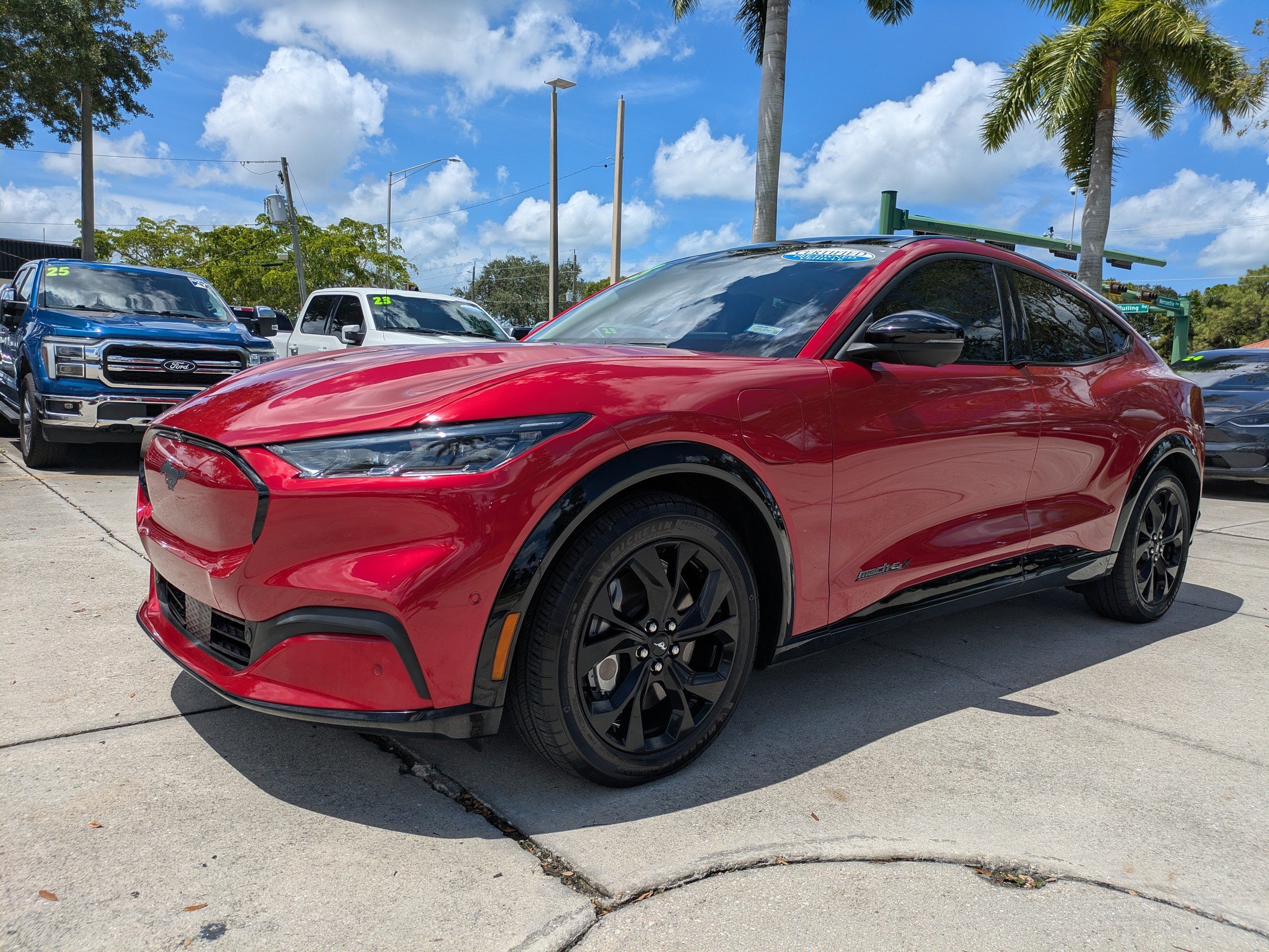 Used 2023 Rapid Red Metallic Tinted Clearcoat Ford Premium image 7