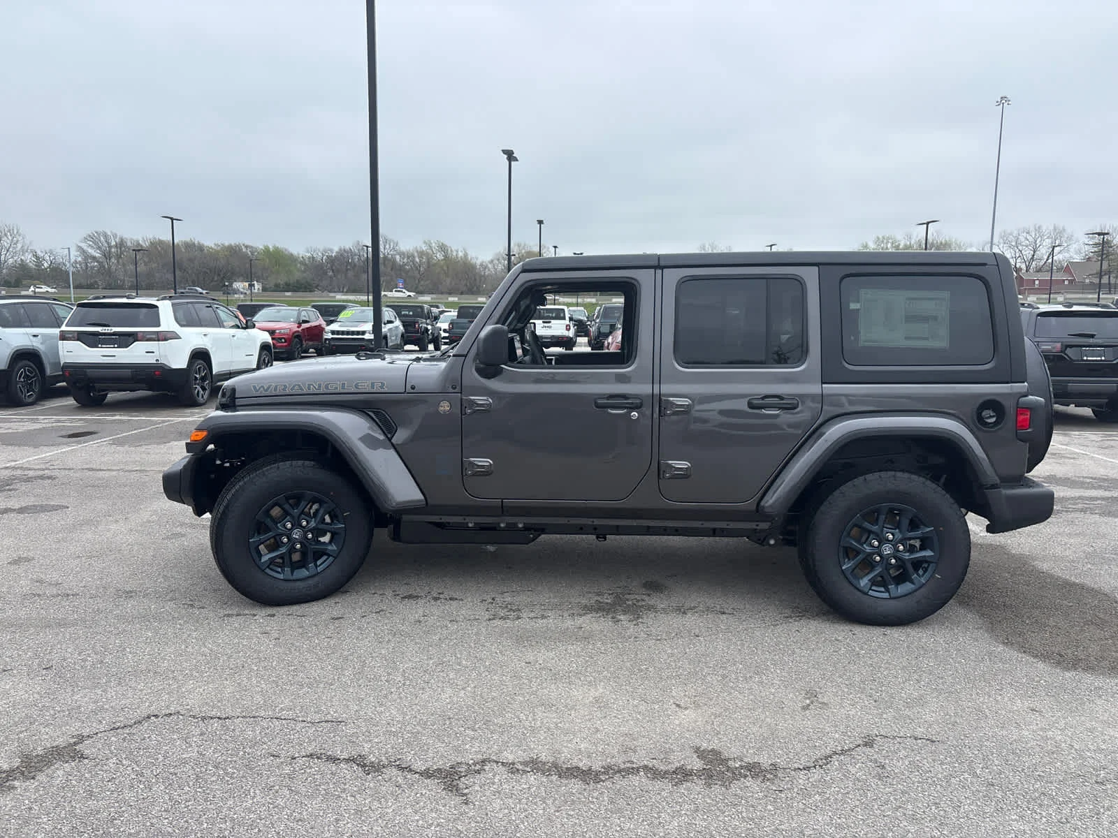 New 2026 Granite Crystal Metallic Clear-Coat Exterior Paint Jeep 85th Anniversary image 5