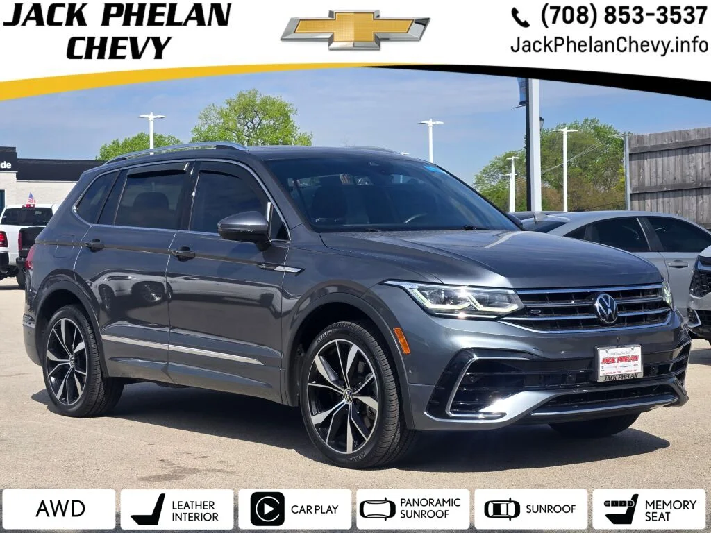 2023 Volkswagen Tiguan 2.0T SEL R-Line 4Motion's photo