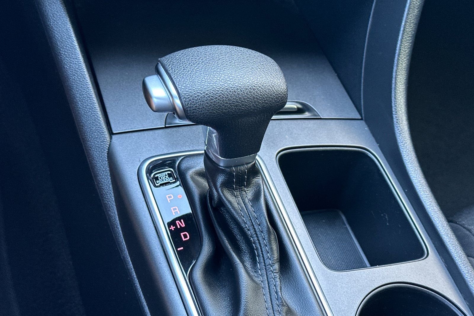 Used 2017 Black Kia LX image 20
