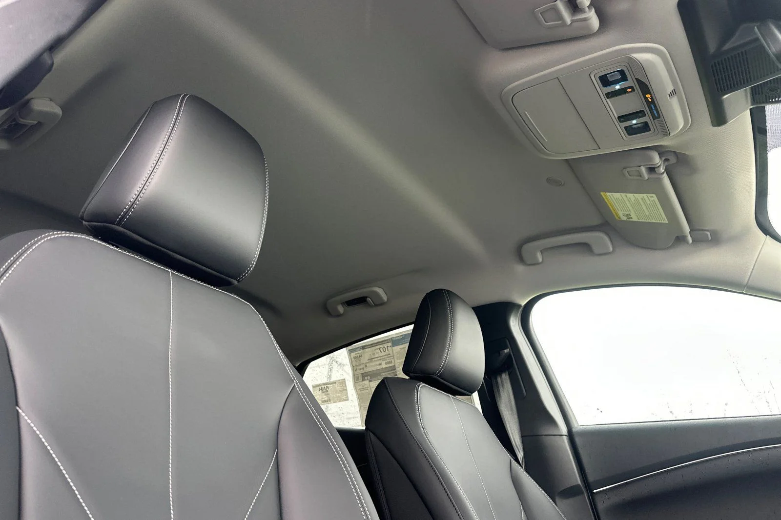 New 2026 Star White Metallic Tri-coat Ford Select image 19