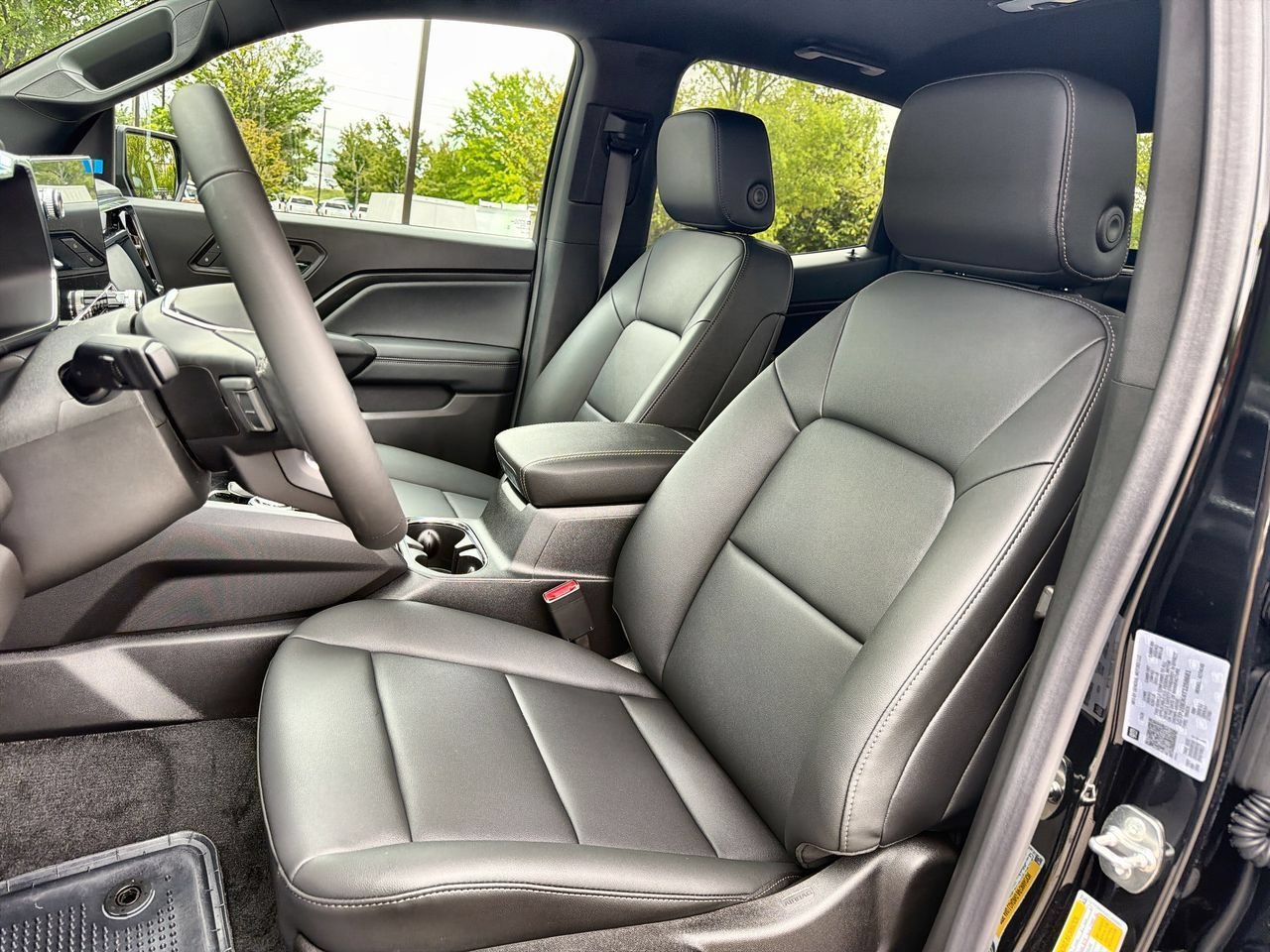 New 2026 Onyx Black GMC Elevation image 16