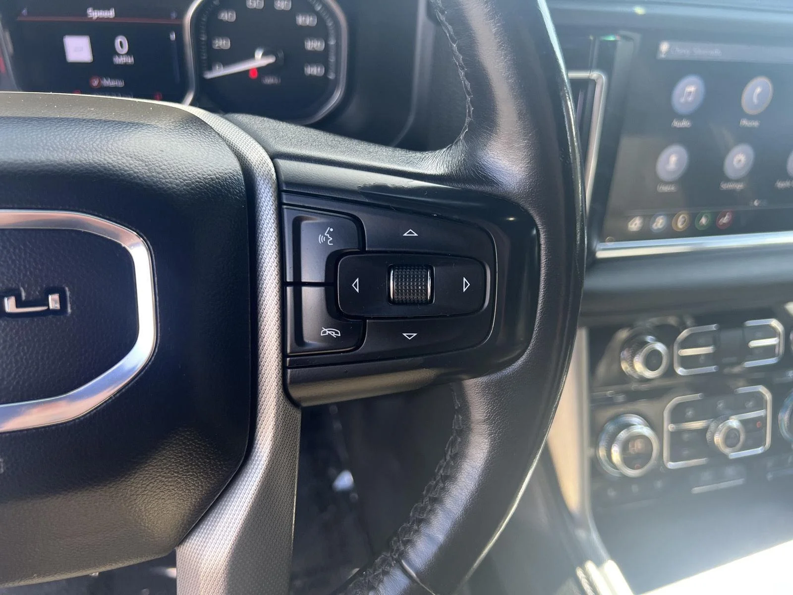 2021 GMC Yukon XL Denali - Photo 19