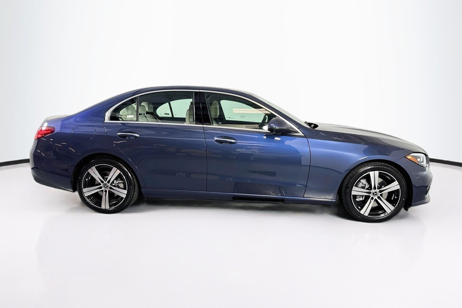 New 2026 Twilight Blue Metallic Mercedes-Benz C 300 image 4